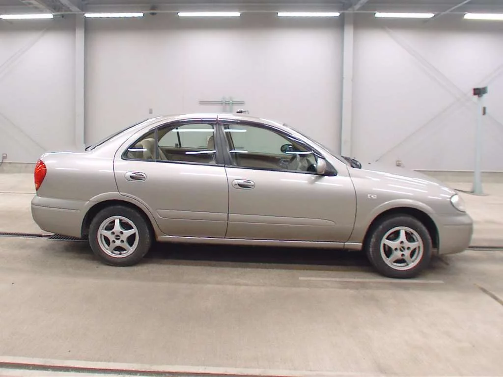 Nissan BLUEBIRD SYLPHY  с аукциона в Японии