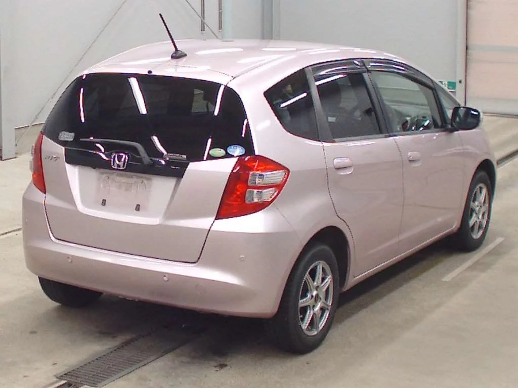 Honda Fit  с аукциона в Японии