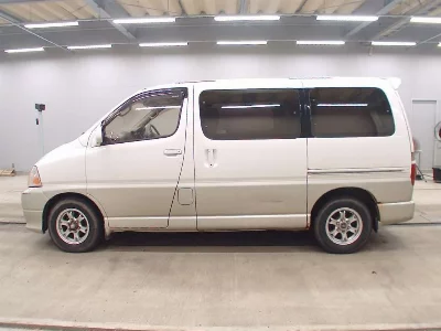 Toyota GRAND HIACE