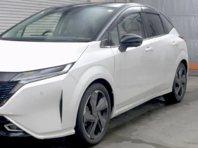 Nissan Aura