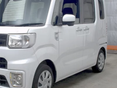 TOYOTA PIXIS MEGA