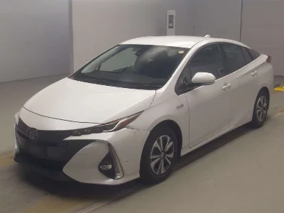TOYOTA PRIUS PHV