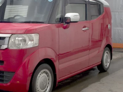 Honda N-Box Slash