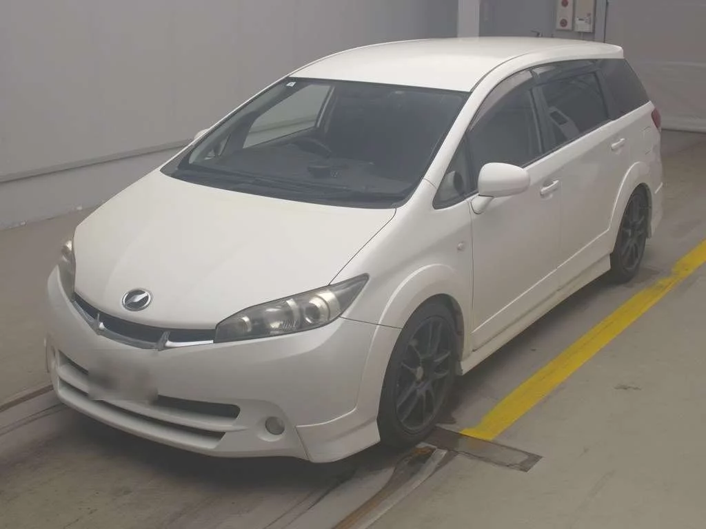 Toyota Wish  с аукциона в Японии