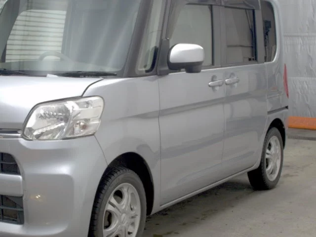 Daihatsu Tanto  с аукциона в Японии