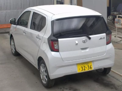 Daihatsu MIRA E S