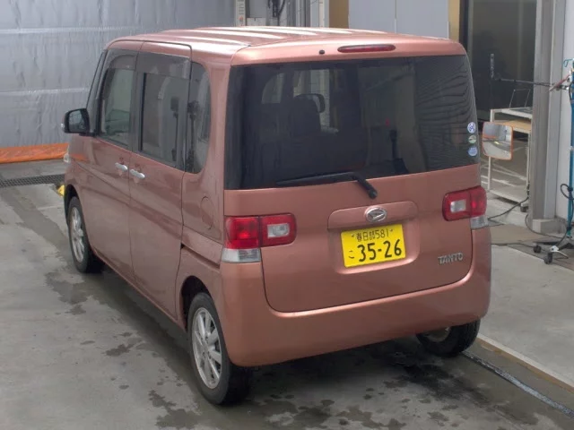 Daihatsu Tanto  с аукциона в Японии