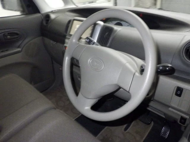 Daihatsu Tanto  с аукциона в Японии