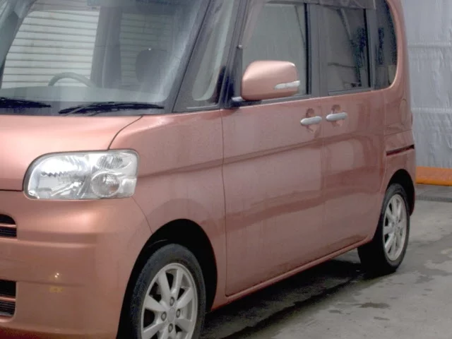 Daihatsu Tanto  с аукциона в Японии