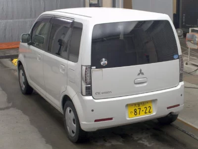 Mitsubishi eK Wagon