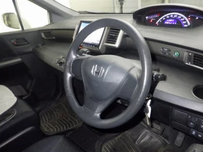 Honda Freed Spike