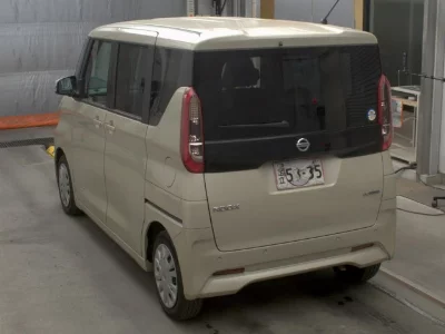 NISSAN ROOX