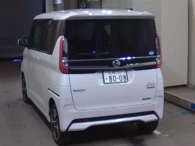 NISSAN ROOX