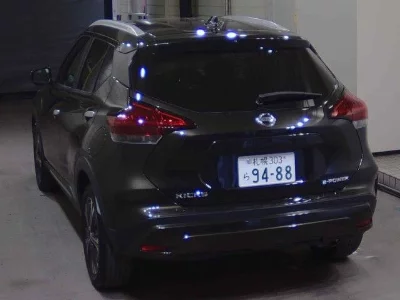 NISSAN KICKS
