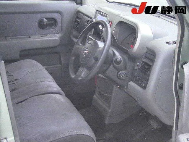 Nissan Cube Cubic  с аукциона в Японии