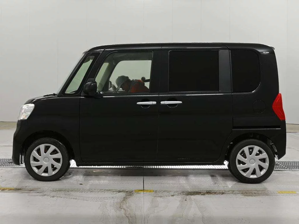 Daihatsu Tanto  с аукциона в Японии