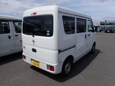 NISSAN NV100 CLIPPER