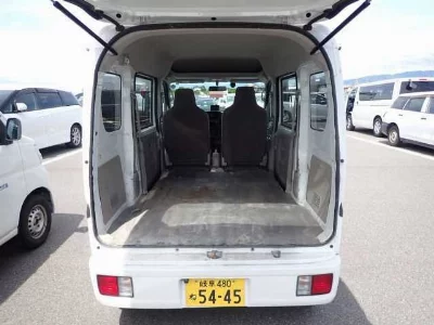 NISSAN NV100 CLIPPER