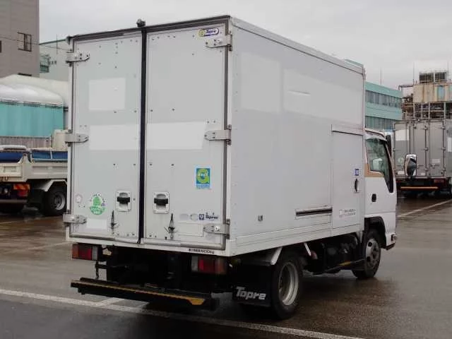 Isuzu Elf  с аукциона в Японии