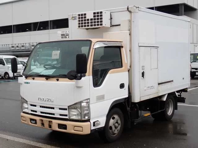 Isuzu Elf  с аукциона в Японии