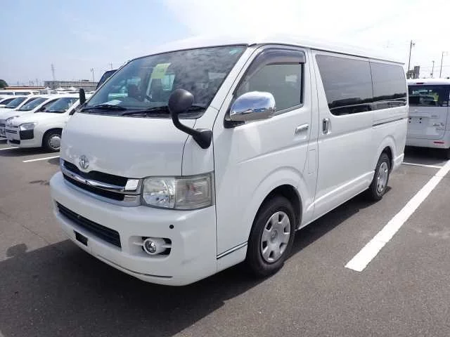Toyota RegiusAce  с аукциона в Японии