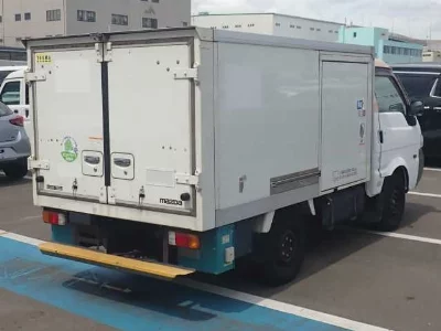 Mazda BONGO TRUCK