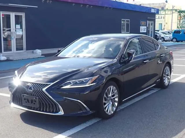 Lexus ES300h  с аукциона в Японии