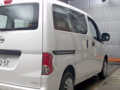 Nissan NV200 VANETTE VAN