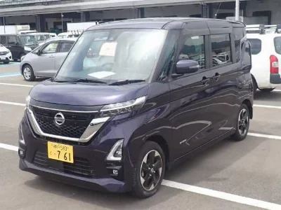 NISSAN ROOX