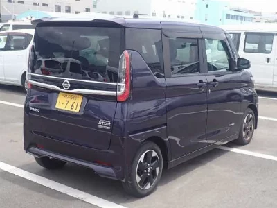 NISSAN ROOX