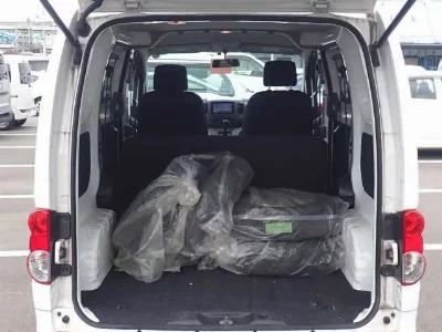 Nissan NV200 VANETTE VAN