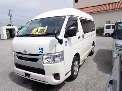 TOYOTA REGIUS VAN
