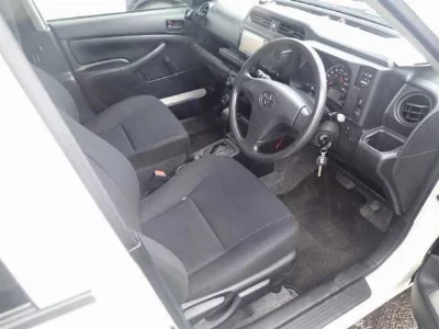 TOYOTA SUCCEED VAN