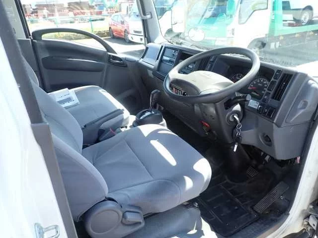 Isuzu Elf  с аукциона в Японии