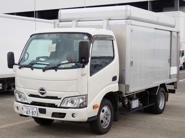 Hino Dutro  с аукциона в Японии