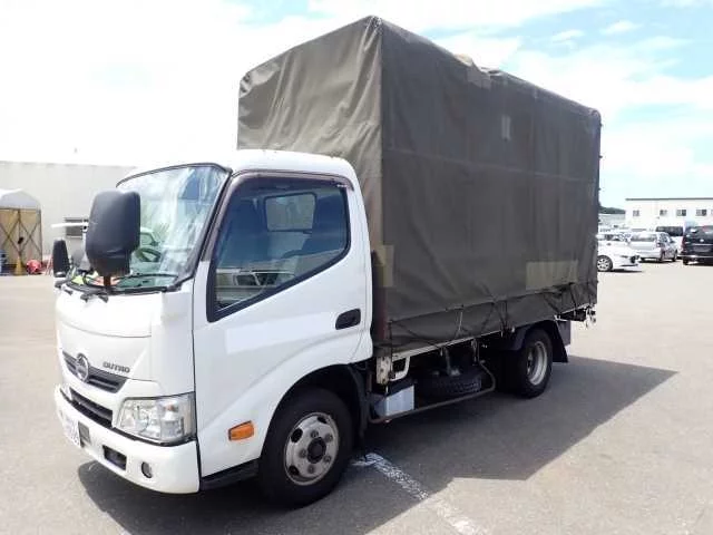 Hino Dutro  с аукциона в Японии