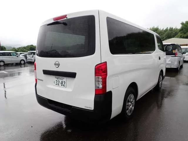 Nissan Caravan  с аукциона в Японии