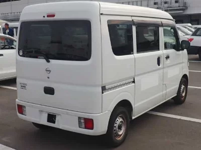 NISSAN NV100 CLIPPER