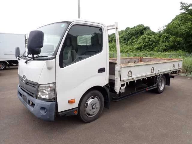Hino Dutro  с аукциона в Японии