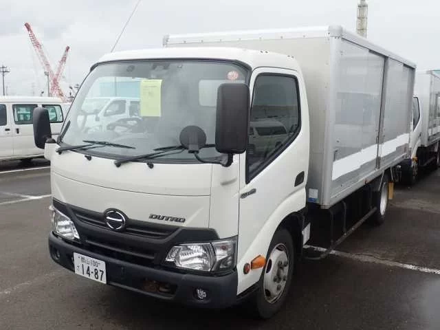 Hino Dutro  с аукциона в Японии