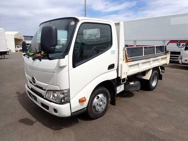 Hino Dutro  с аукциона в Японии