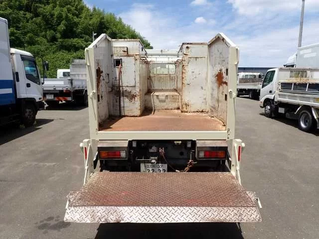 Mitsubishi Fuso Canter  с аукциона в Японии