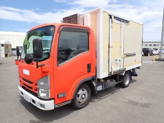 Isuzu Elf  с аукциона в Японии