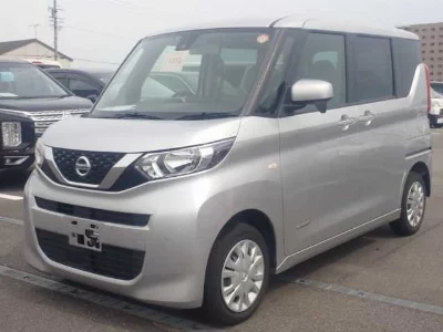 NISSAN ROOX