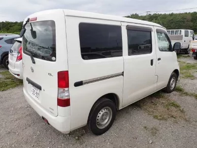 TOYOTA TOWN ACE VAN