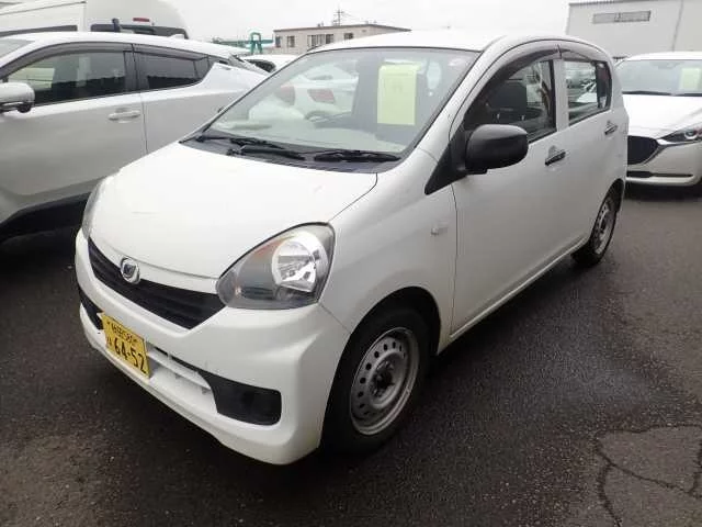 Daihatsu Mira e:S  с аукциона в Японии