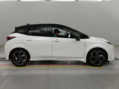 Nissan Aura