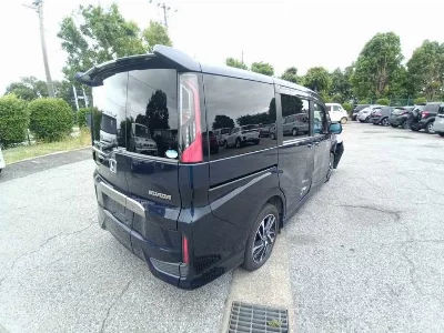 Honda STEPWGN SPADA