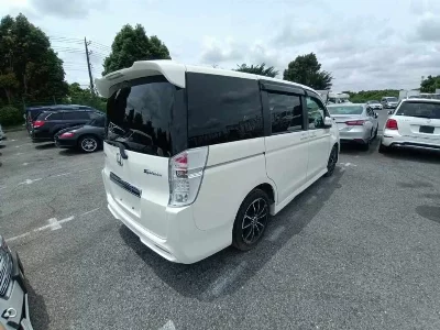 Honda STEPWGN SPADA