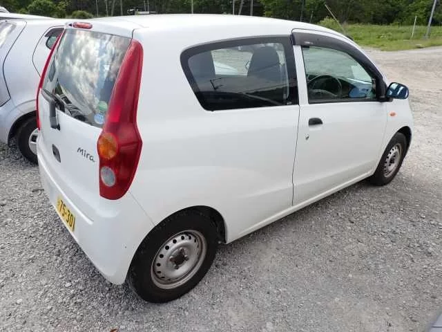Daihatsu Mira  с аукциона в Японии